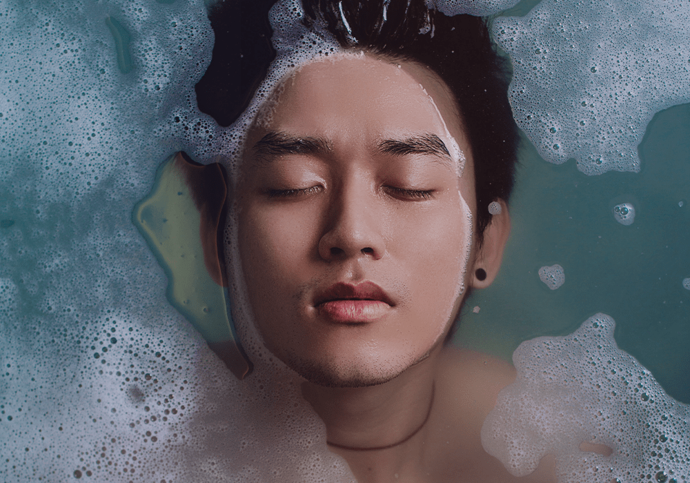 Beim Rasieren geschnitten: Was tun gegen die Blutung?