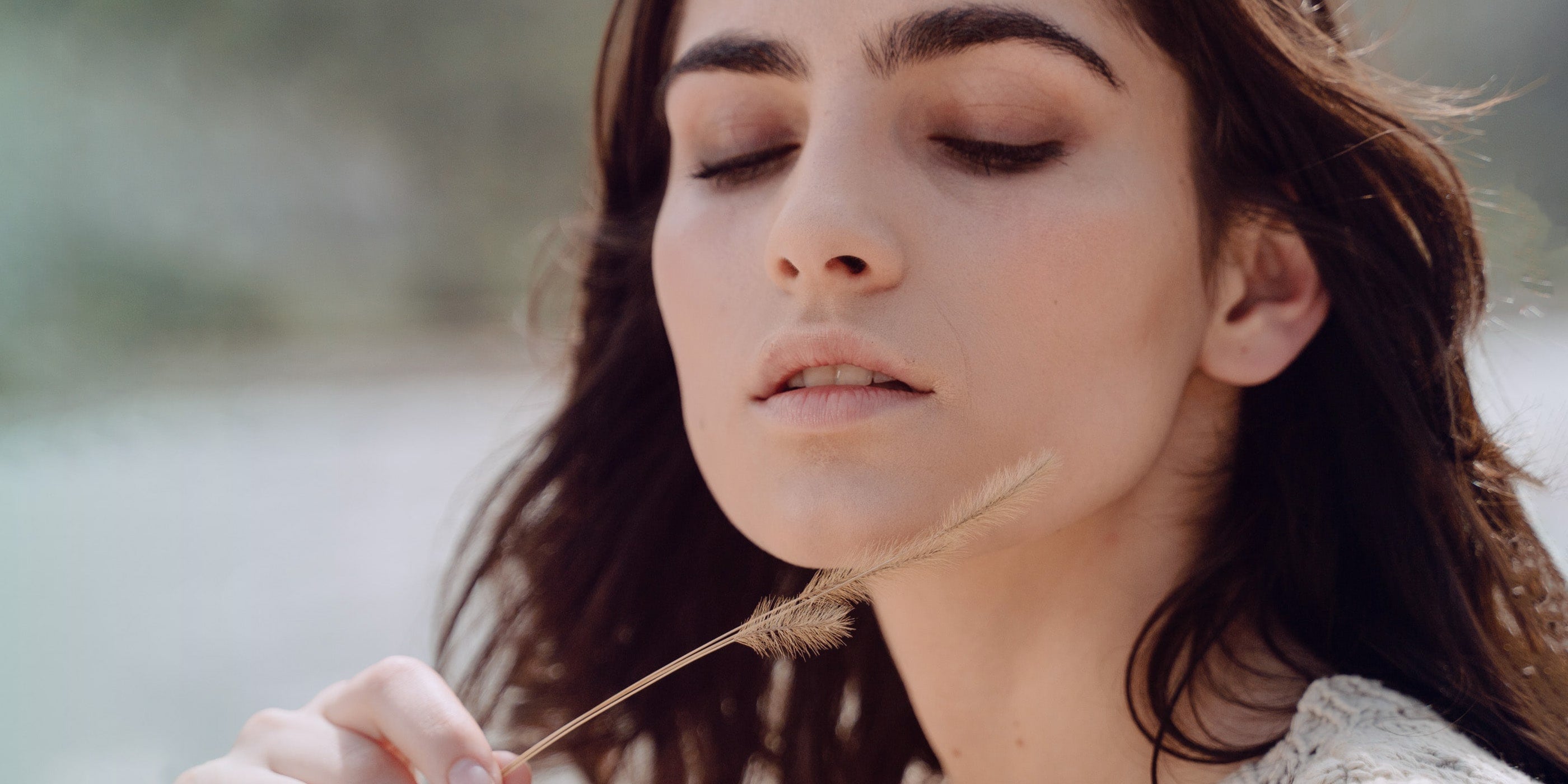 Micaraa Refill Hydrating Aloe Vera Gel mit Hyaluronsäure für schöne Haut und starke Haare