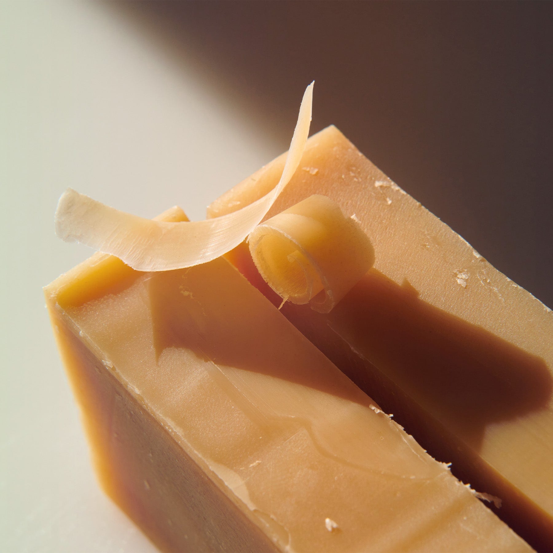 Micaraa Rasierseife pflegt die Haut während der Rasur